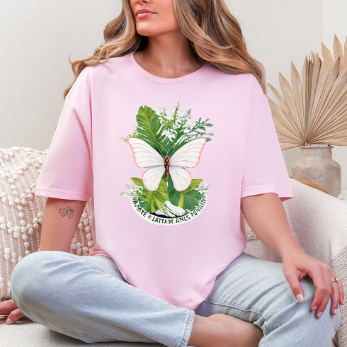 Butterfly Vibes Graphic Tee