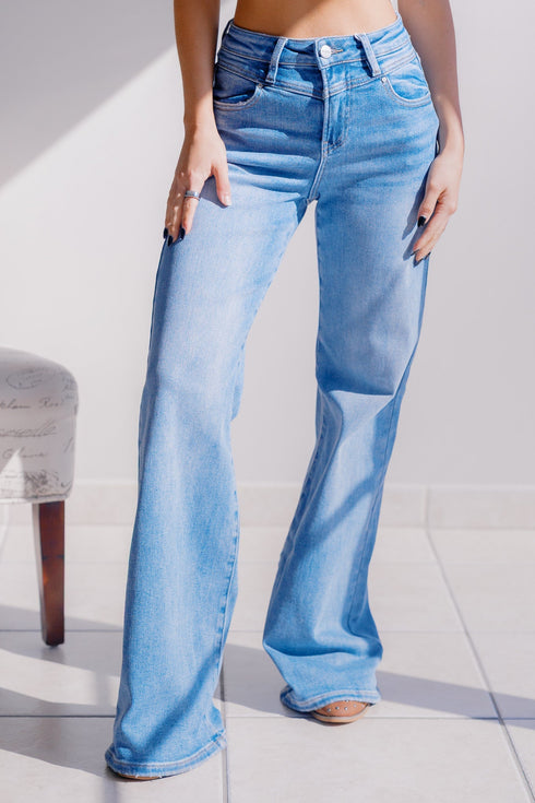 Coastal Drift Risen Jeans - LISA MARIE BOUTIQUE - 0 -