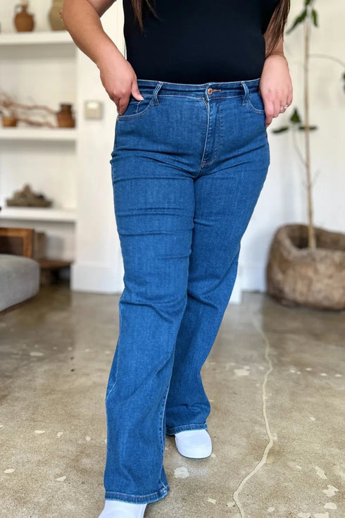 Judy Blue Full Size High Rise Straight Jeans - LISA MARIE BOUTIQUE - Medium - 0/24 -