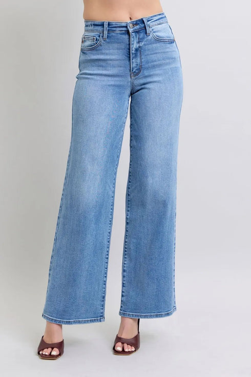 Judy Blue Full Size Wide Leg Jeans with Pockets - LISA MARIE BOUTIQUE - Medium - 0(24) -