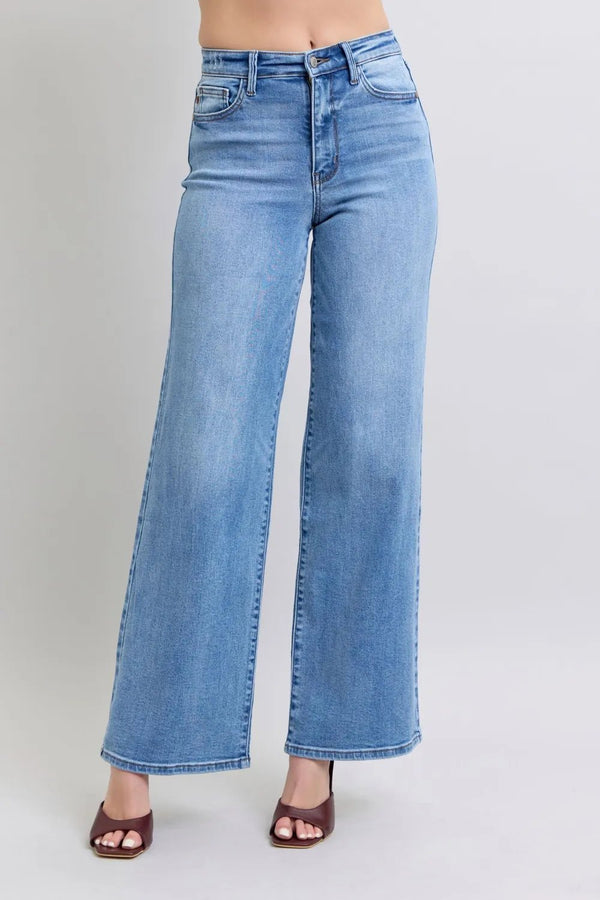 Judy Blue Full Size Wide Leg Jeans with Pockets - LISA MARIE BOUTIQUE - Medium - 0(24) -