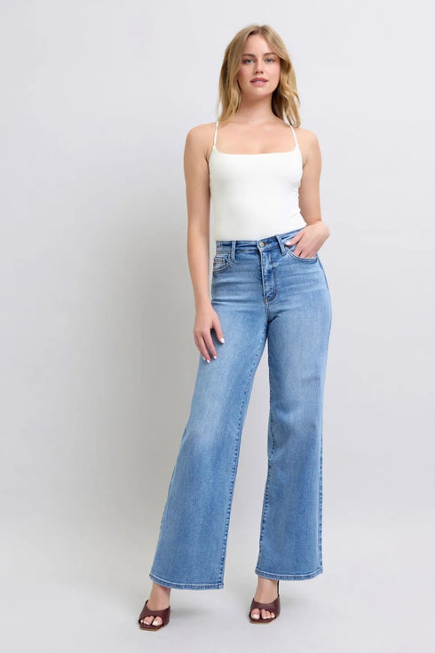 Judy Blue Full Size Wide Leg Jeans with Pockets - LISA MARIE BOUTIQUE - Medium - 0(24) -