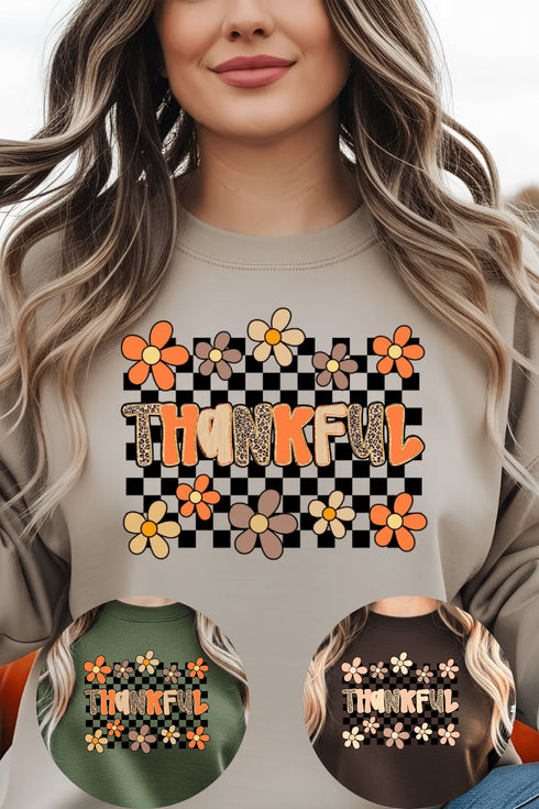 Love Checkered Thankful Sweatshirt - LISA MARIE BOUTIQUE - Graphic Tee - S - Military Green Gildan Sweatshirt -