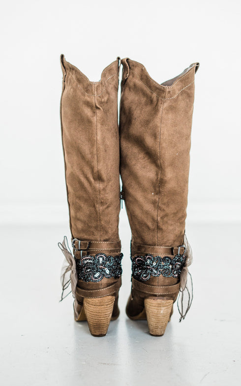 Lush Boot in Taupe