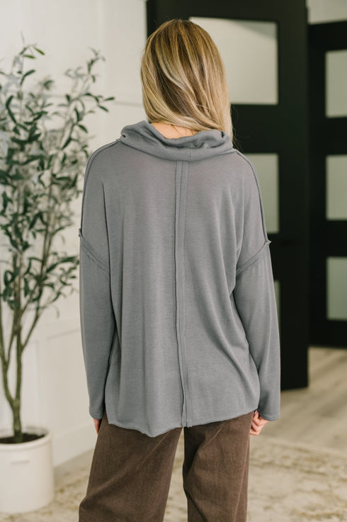 Metro Flow Center Seam Turtleneck - LISA MARIE BOUTIQUE - Womens - Small -