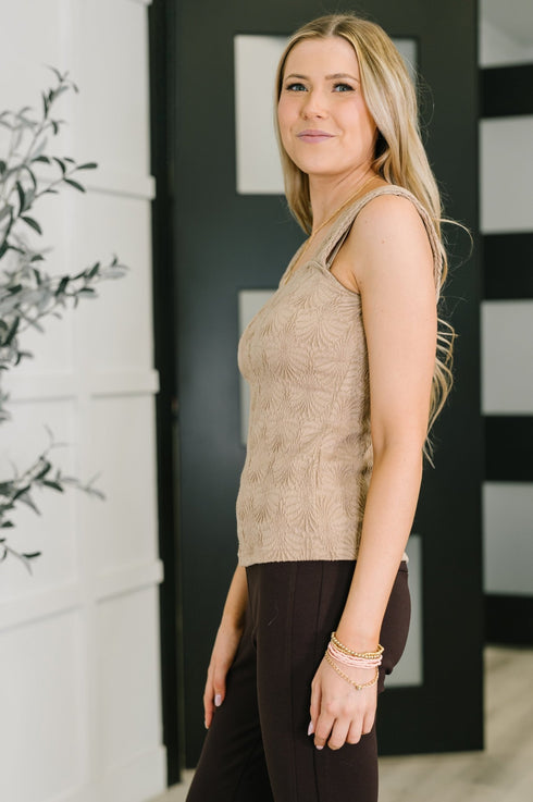 Smokey Fleur Floral Jaquard Tank - LISA MARIE BOUTIQUE - Womens - Small -