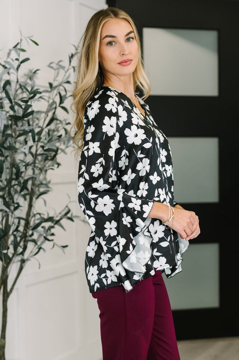 Time and Time Again Floral Blouse - LISA MARIE BOUTIQUE - Womens - Small -